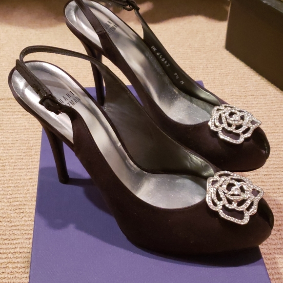 Shoes - Picture 2 of 4